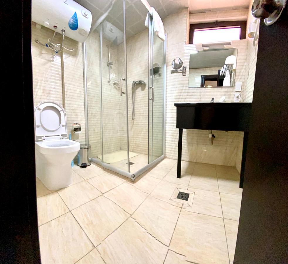 Zemalex Hotel Адис Абеба Екстериор снимка