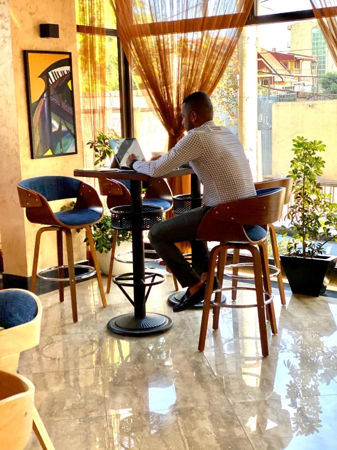 Zemalex Hotel Адис Абеба Екстериор снимка